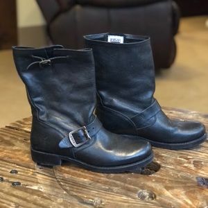 Frye Black Leather Boots Size 6.5